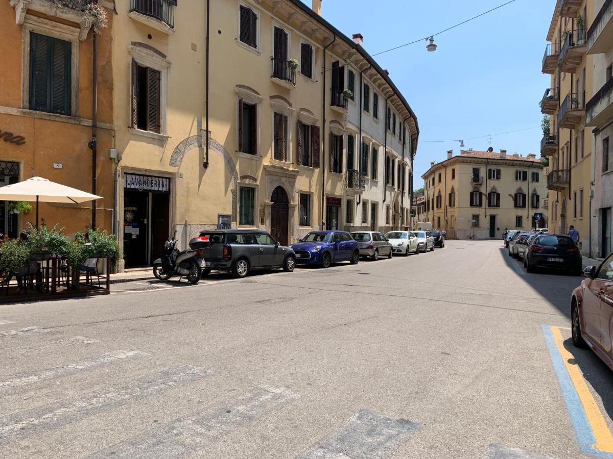 Residenza Ermanni Apartment Verona Centro Экстерьер фото